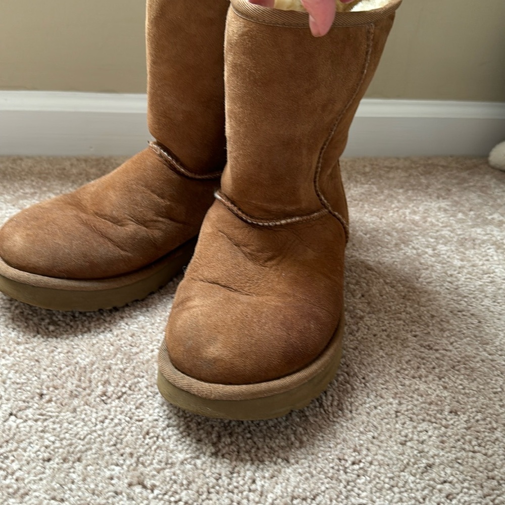 UGG Size 8